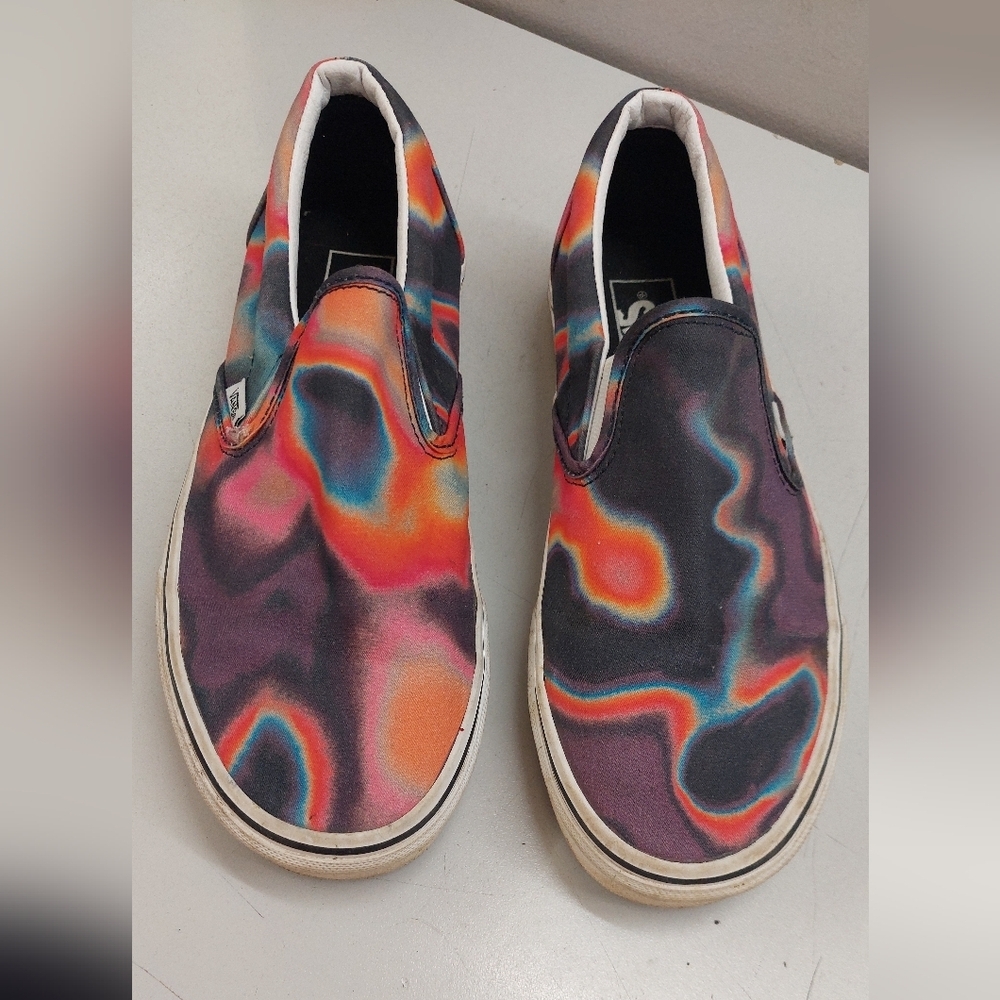 Vans Psychedelic Pattern Slip-Ons Sneakers VANS shoes Men Sz 7.5 Women Sz 9 (C)